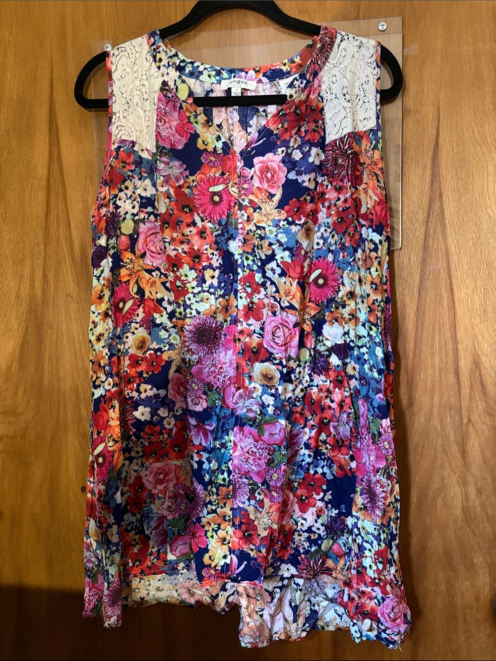 Umgee Sleeveless Floral Lace-Accent Mini Dress / Tunic Top